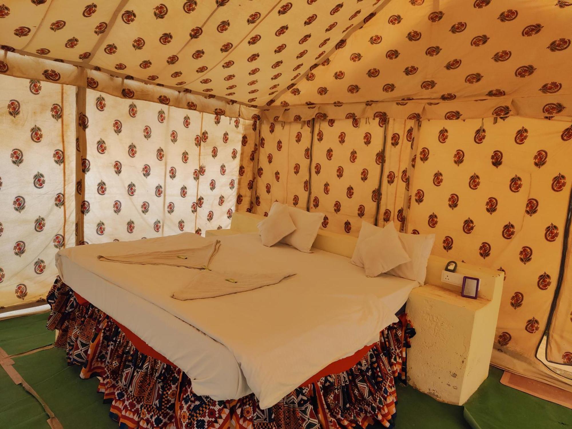 Om Luxury Resort 자이살메르 객실 사진