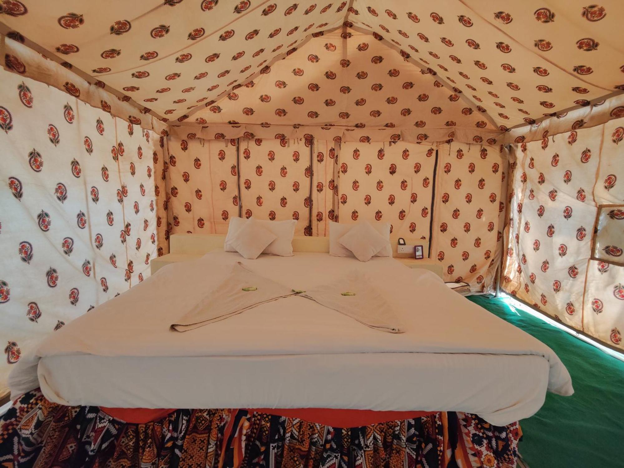 Om Luxury Resort 자이살메르 객실 사진